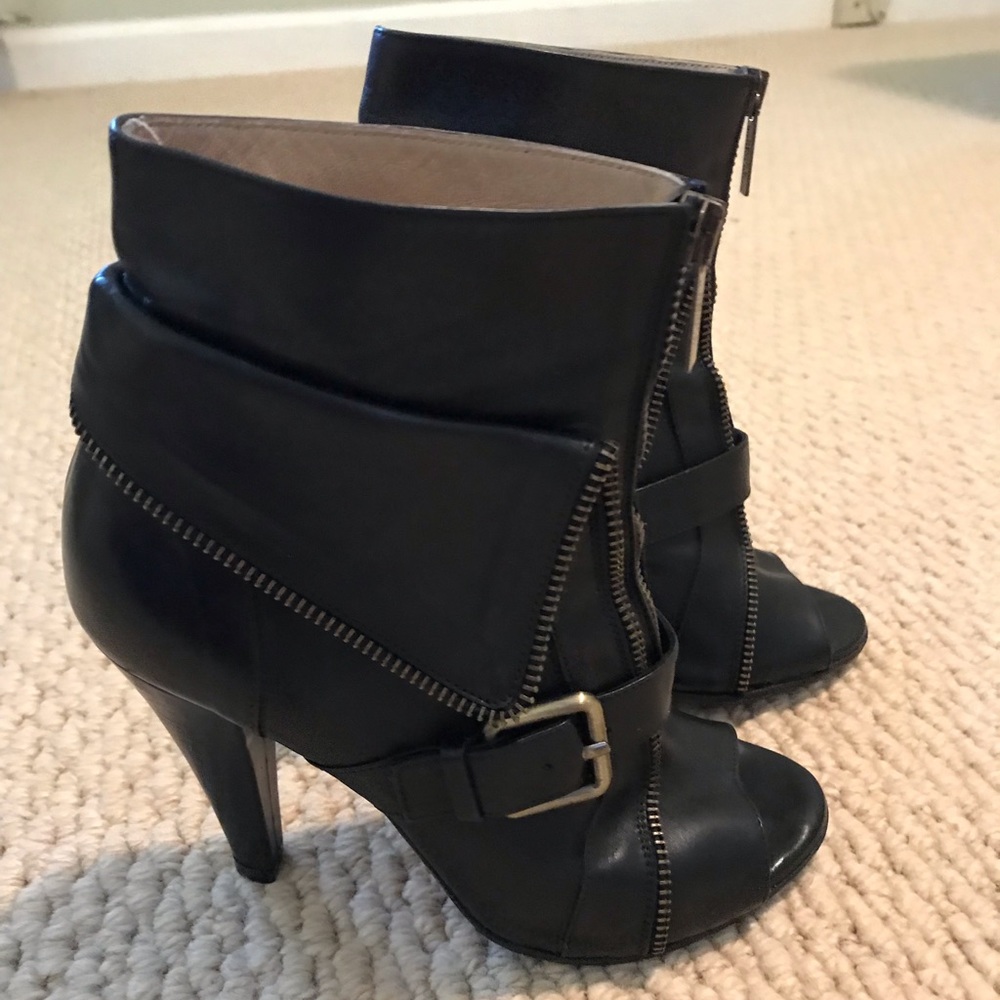 💥Authentic Celyn B ankle boots